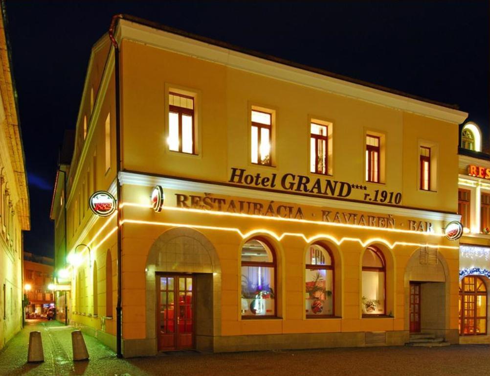 Hotel Grand Жилина Экстерьер фото
